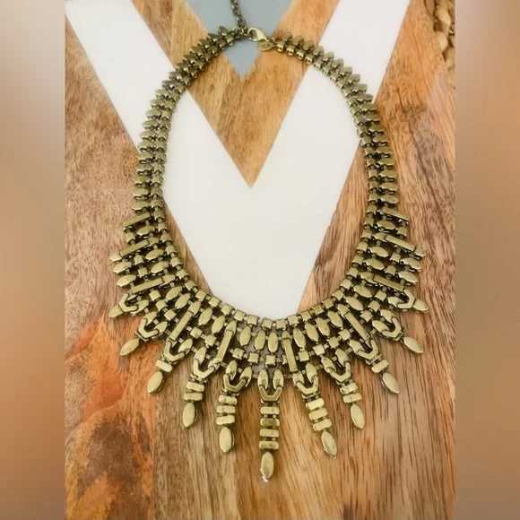 Lori Goldstein “Northern Lights” Statement Necklac - Picture 6 of 8